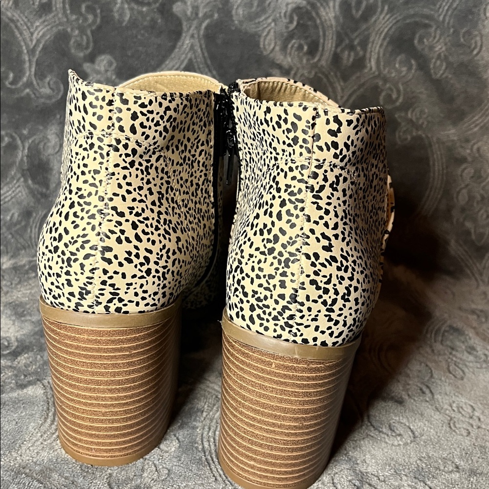 Serra Cream and Black Patterned Ankle Booties - Picture 7 of 8
